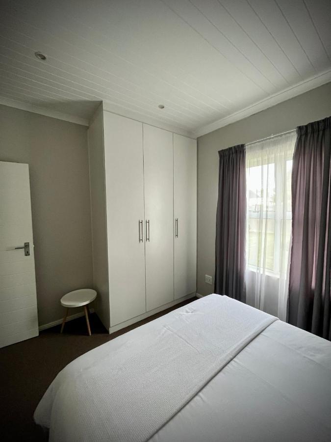 Serenity Self-Catering 2-Bed Unit Hermanus Buitenkant foto