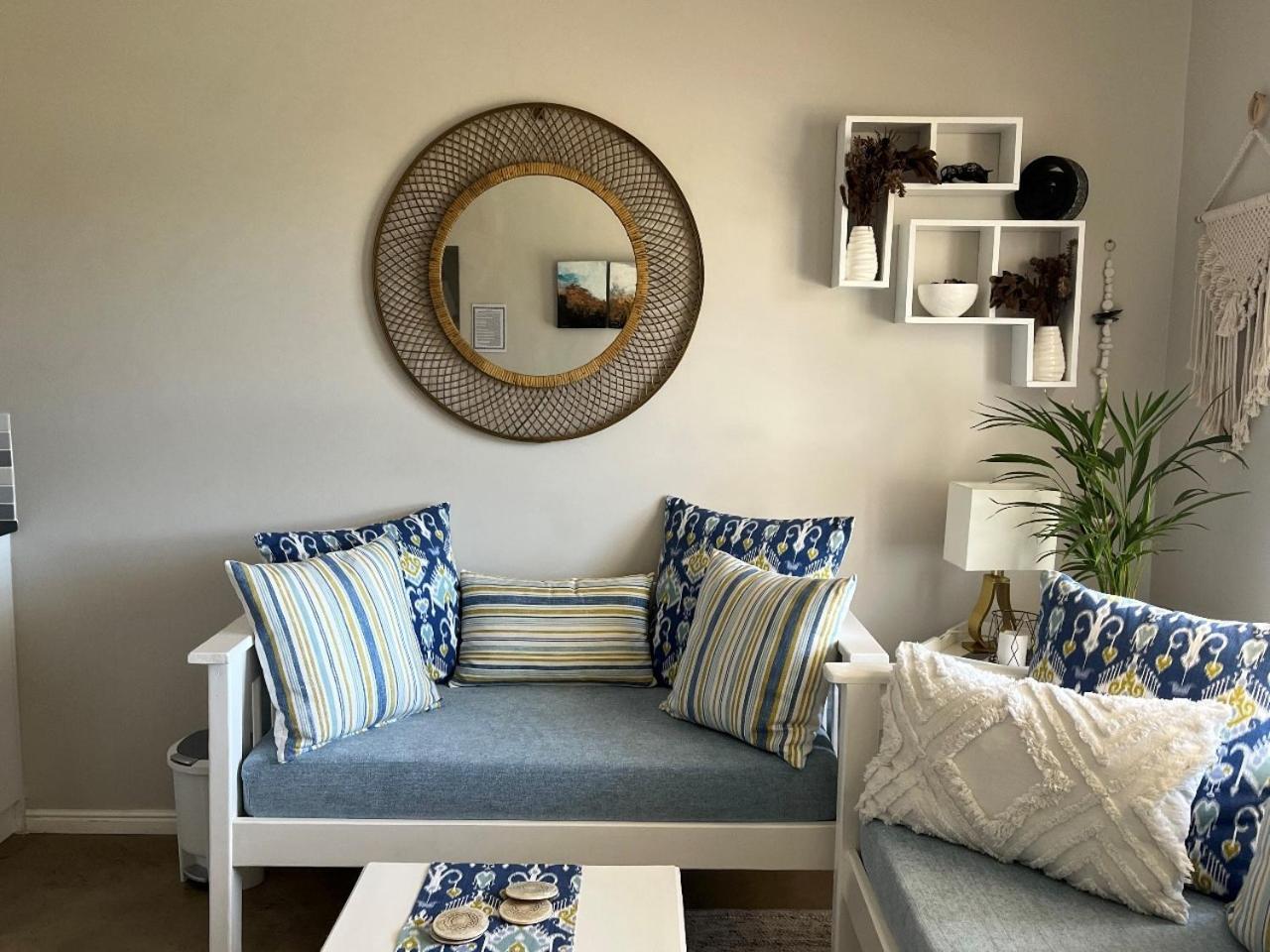 Serenity Self-Catering 2-Bed Unit Hermanus Buitenkant foto