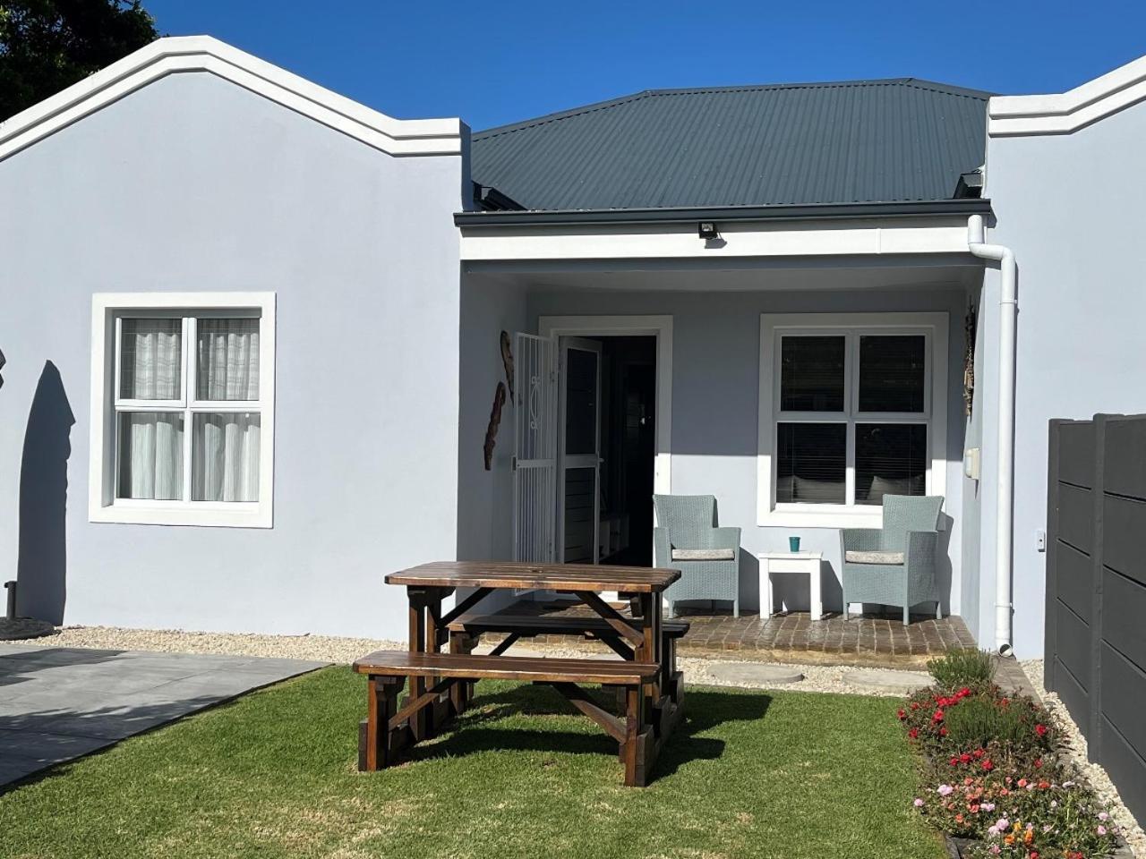 Serenity Self-Catering 2-Bed Unit Hermanus Buitenkant foto