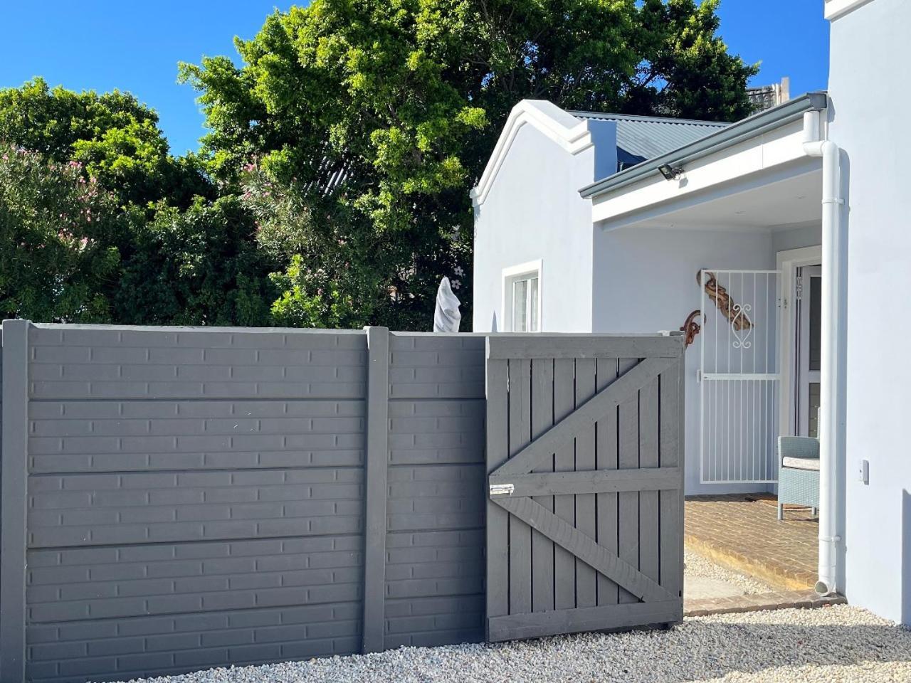 Serenity Self-Catering 2-Bed Unit Hermanus Buitenkant foto
