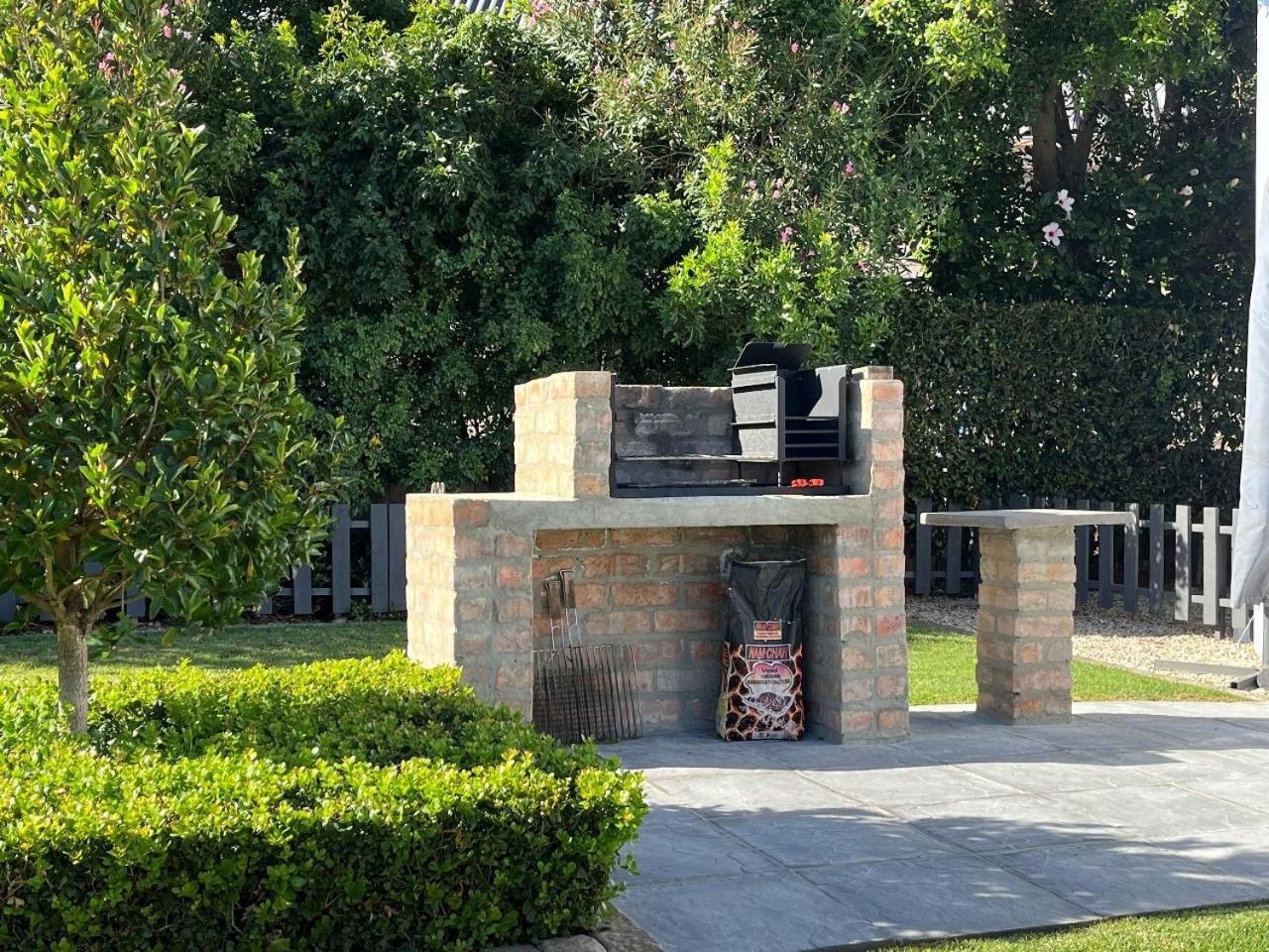 Serenity Self-Catering 2-Bed Unit Hermanus Buitenkant foto